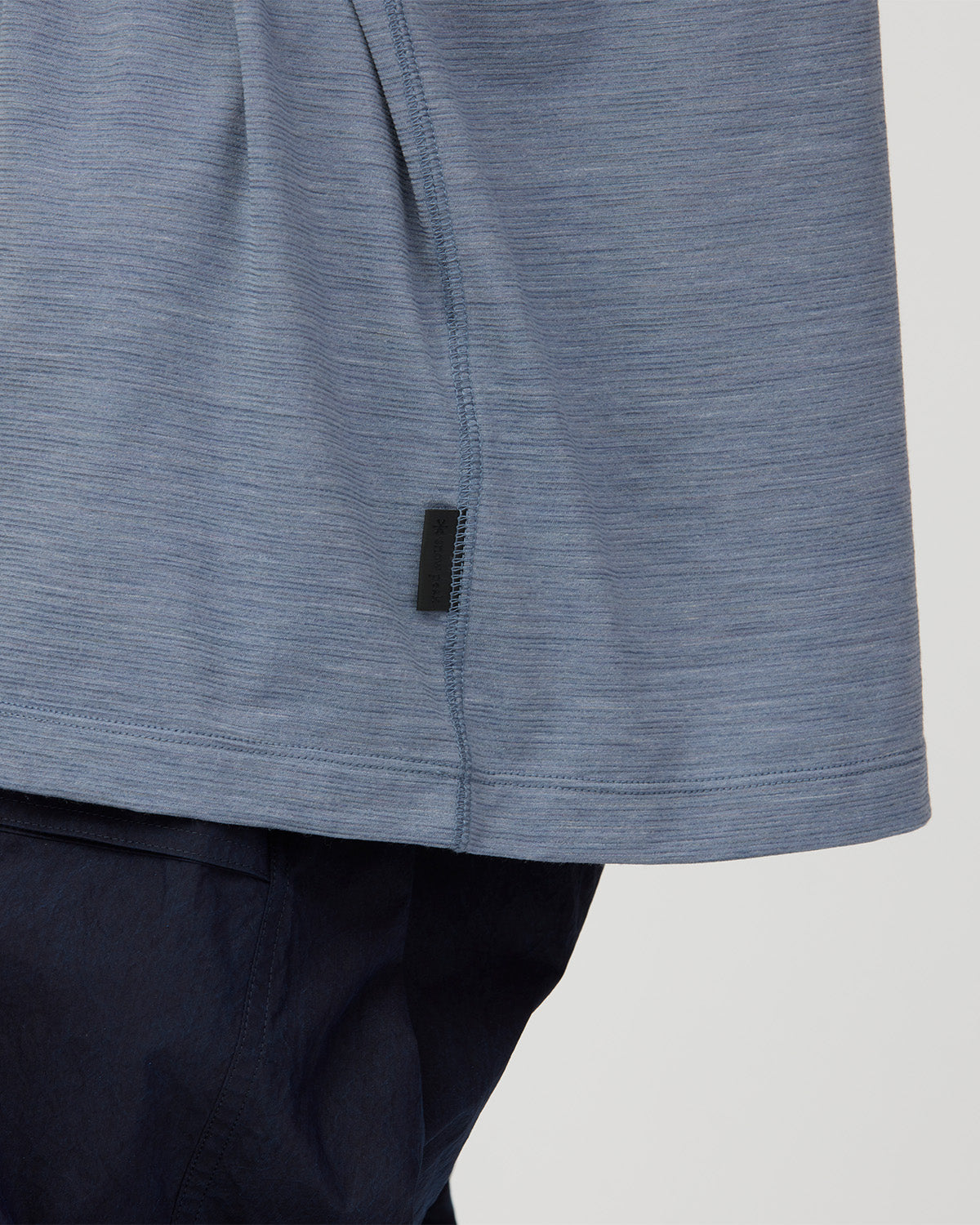 ⁣⁢Chandail À Manches Longues En Laine Et Nylon Ondulé⁤⁣