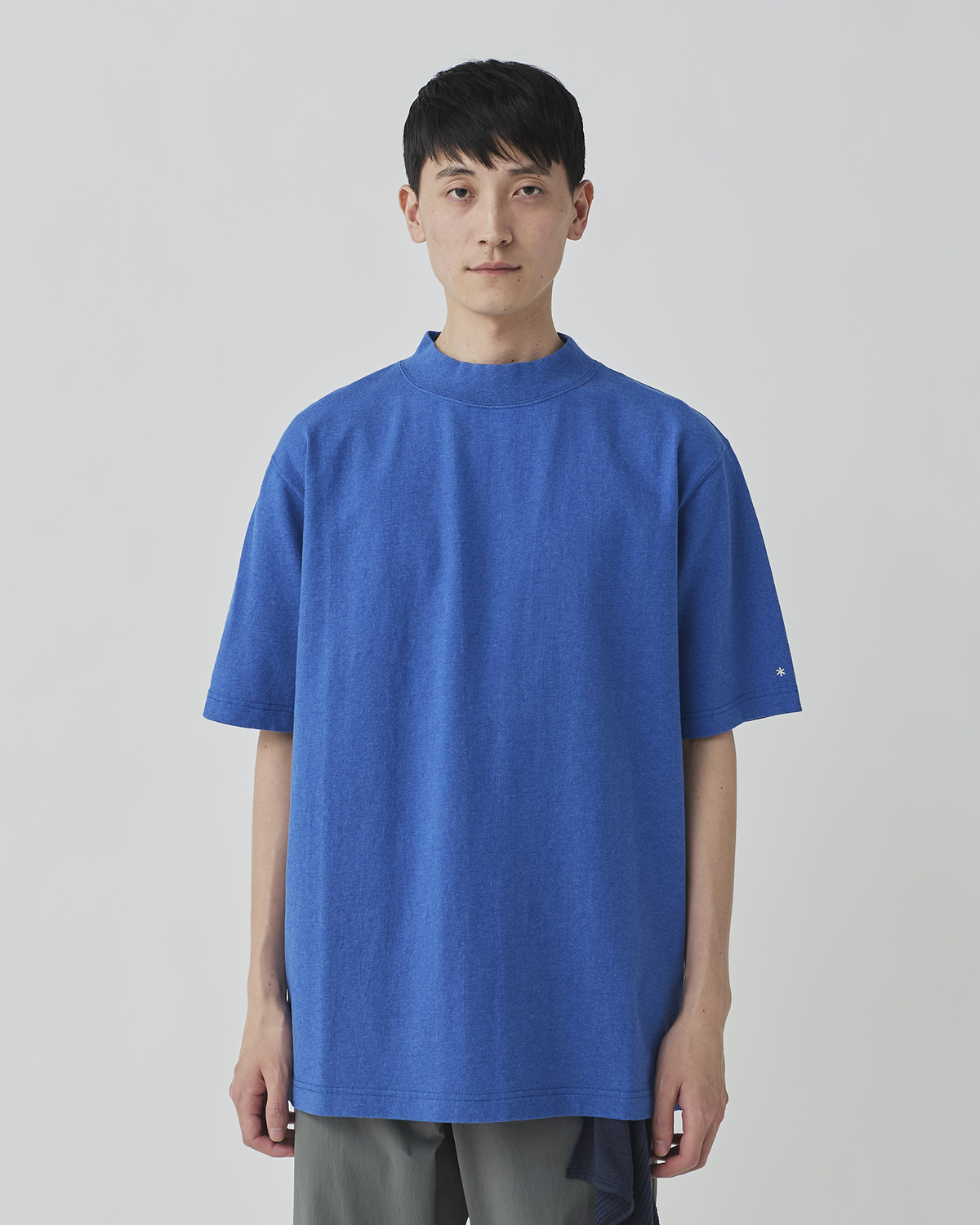 ⁣⁢T-Shirt À Col Montant En Coton Recyclé⁤⁣
