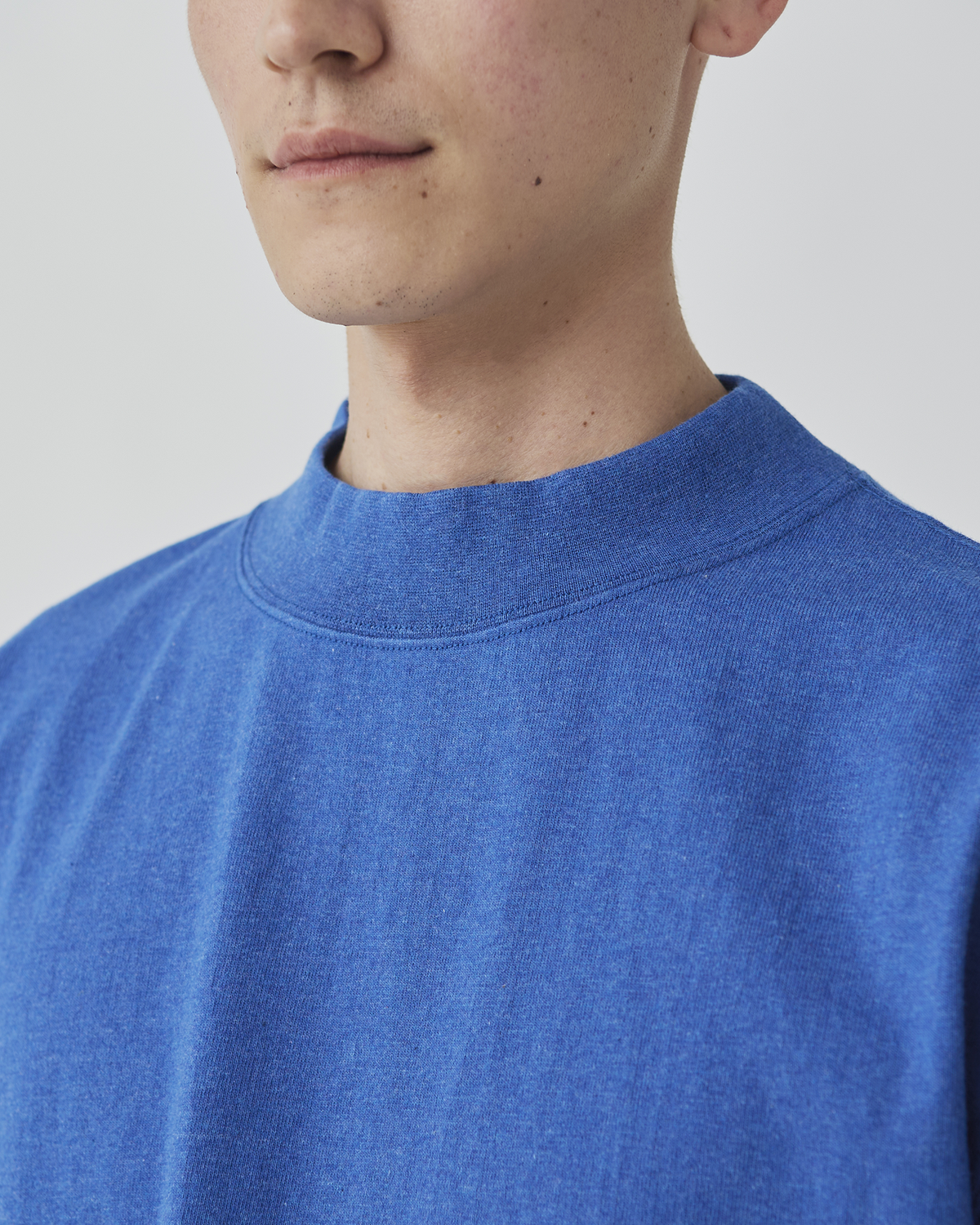 ⁣⁢T-Shirt À Col Montant En Coton Recyclé⁤⁣