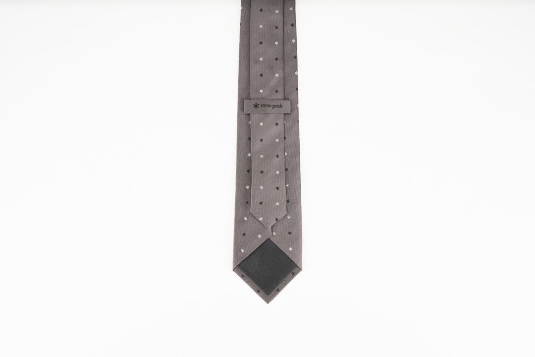 ⁣⁢Cravate Grise À Motif D'Astérisque Snow Peak⁤⁣
