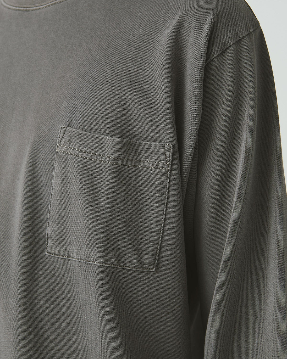 ⁣⁢T-Shirt À Manches Longues Teint En Morceaux⁤⁣